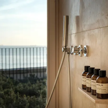 Laura Casa de hóspedes 4*